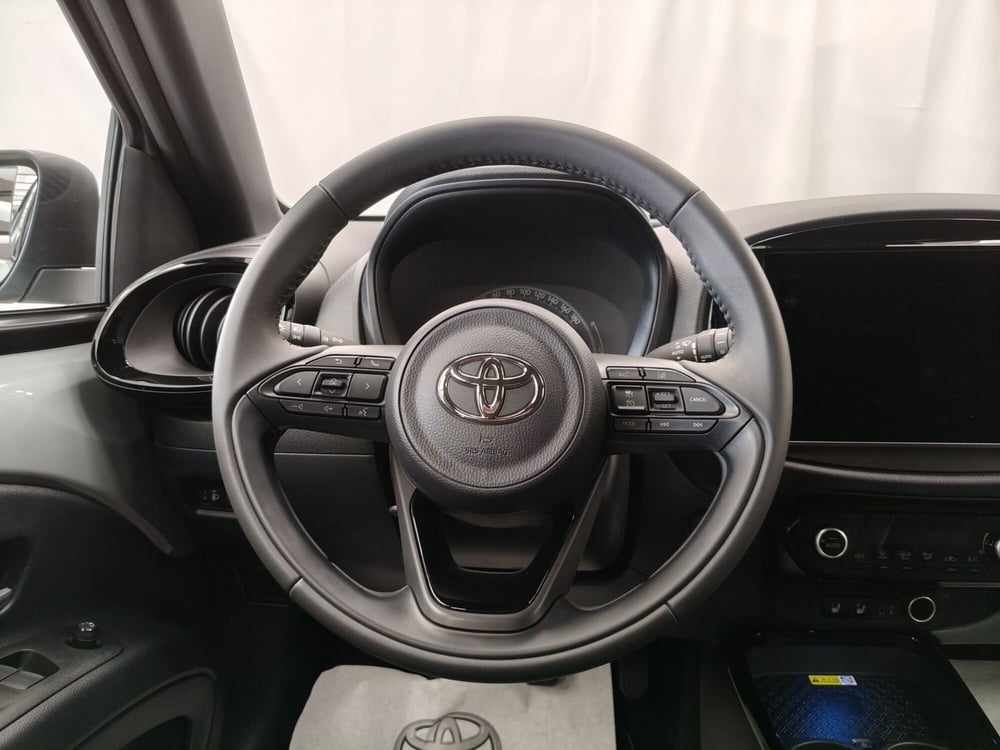 Toyota Aygo X usata a Roma (10)