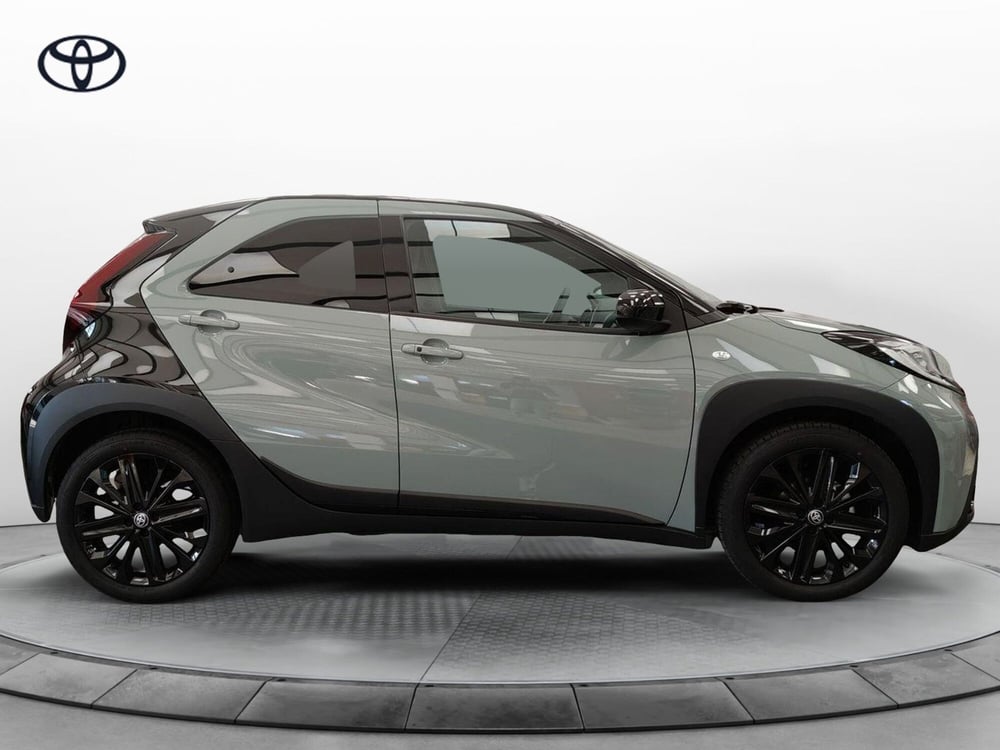 Toyota Aygo X usata a Roma (16)
