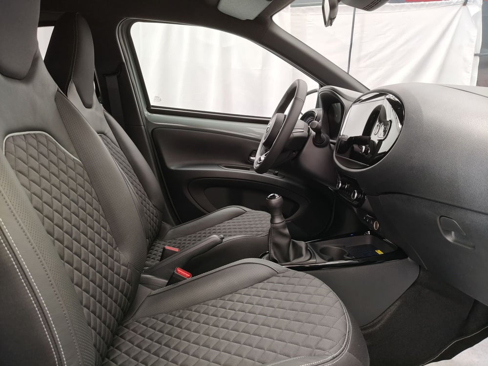 Toyota Aygo X usata a Roma (5)