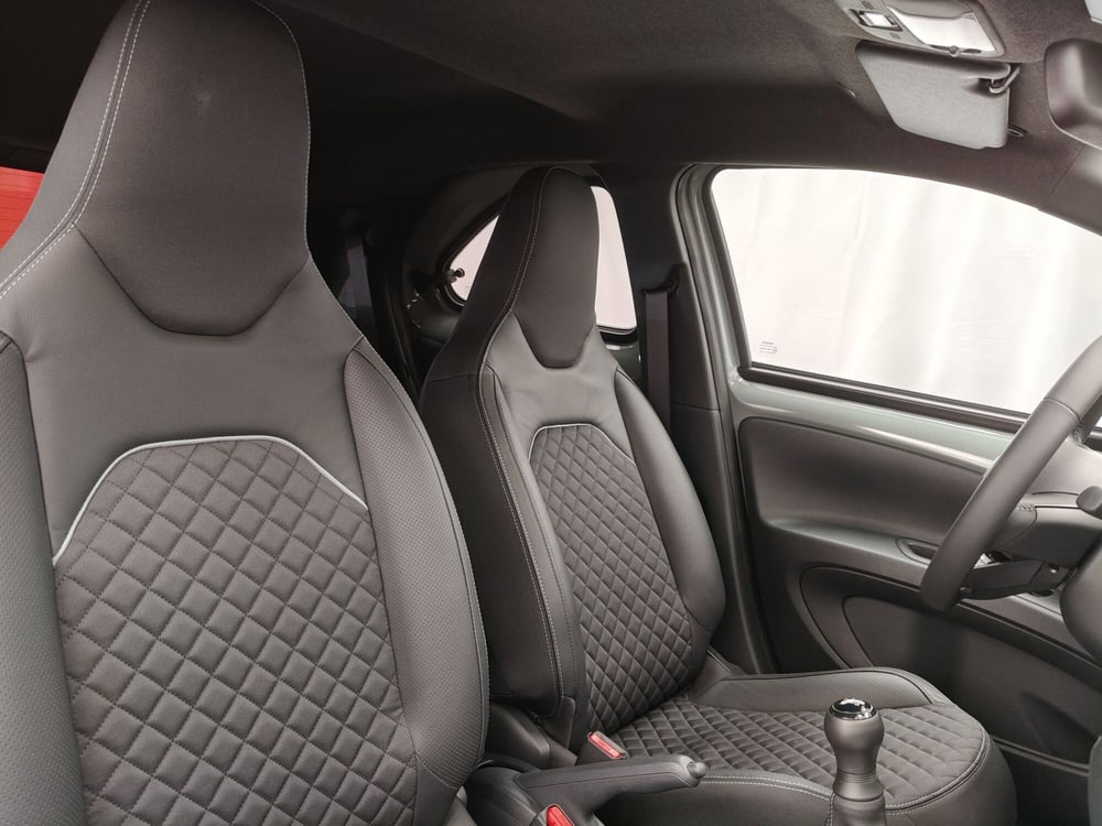 Toyota Aygo X usata a Roma (6)