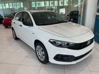 Fiat Tipo Tipo 5p 1.5 t4 hybrid Garmin 130cv dct nuova a Reggio nell'Emilia