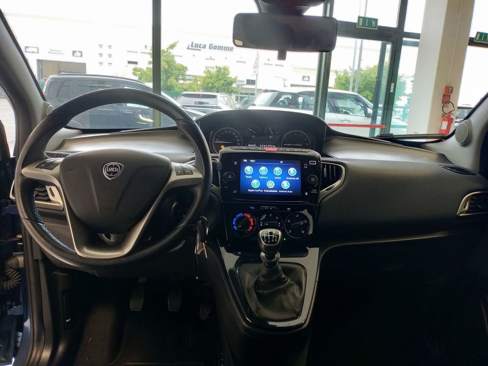 Lancia Ypsilon usata a Reggio Emilia (16)
