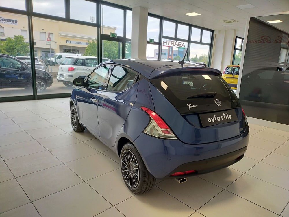 Lancia Ypsilon usata a Reggio Emilia (6)