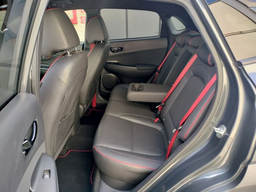 Hyundai Kona usata a Modena (12)