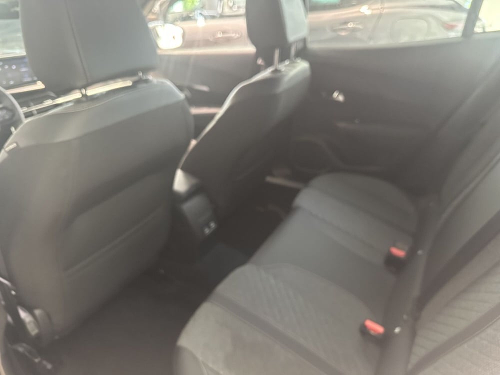 Peugeot 2008 usata a Milano (14)