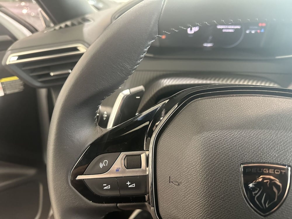Peugeot 2008 usata a Milano (16)