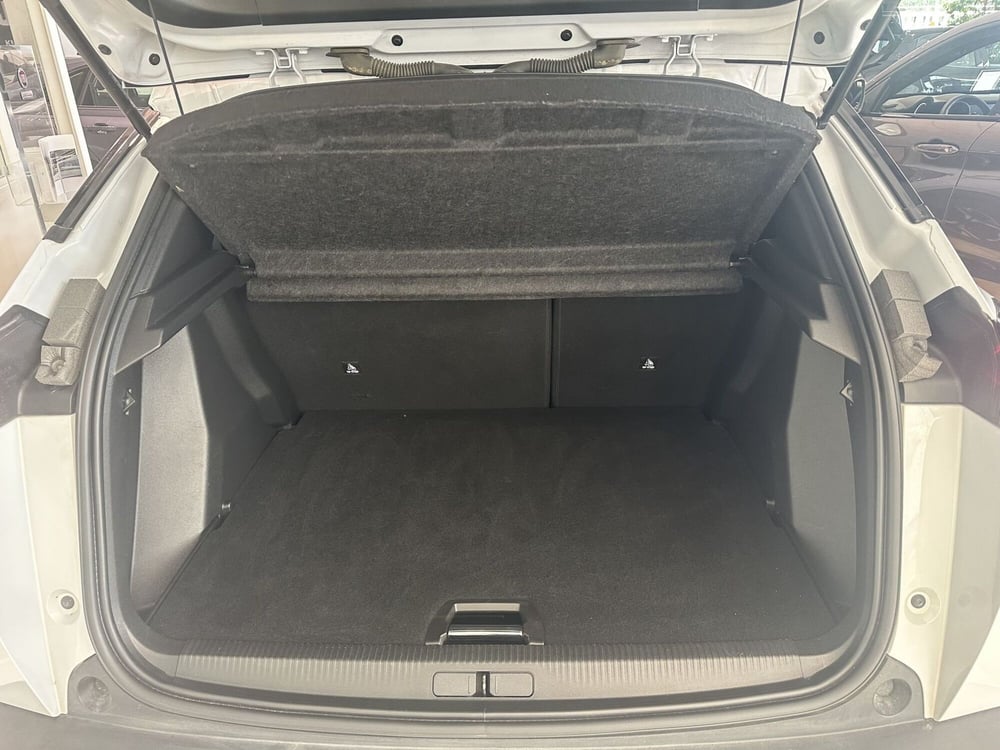 Peugeot 2008 usata a Milano (8)
