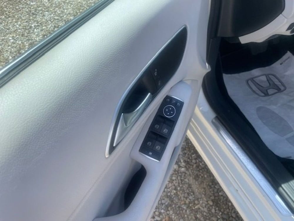 Mercedes-Benz CLA Shooting Brake usata a Prato (10)