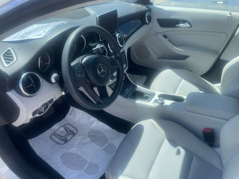 Mercedes-Benz CLA Shooting Brake usata a Prato (8)