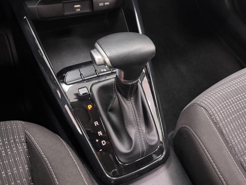 Kia Stonic usata a Como (18)
