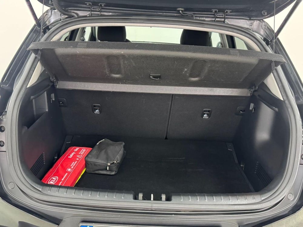 Kia Stonic usata a Como (19)