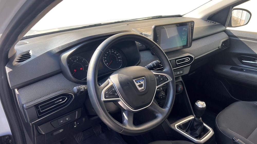 Dacia Jogger usata a Parma (6)