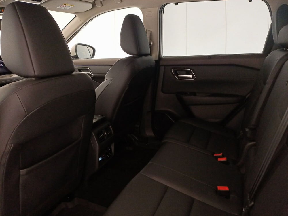 Nissan X-Trail usata a Bari (8)