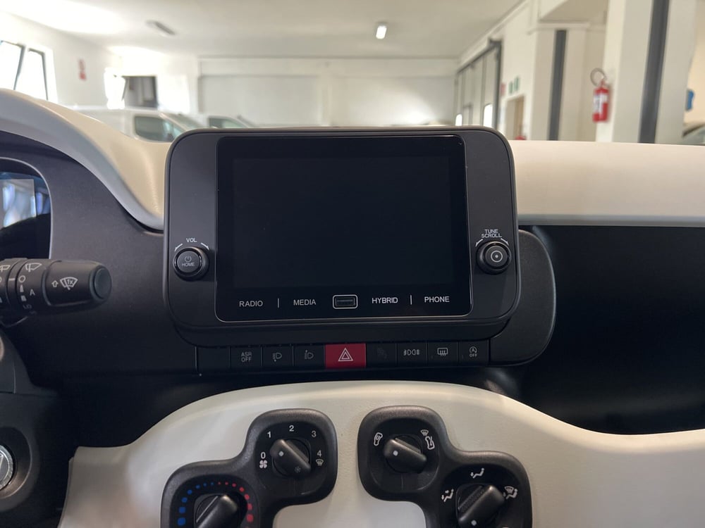 Fiat Panda Cross nuova a Pisa (11)