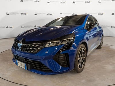 Renault Clio TCe 90 CV 5 porte Techno del 2024 usata a Trento