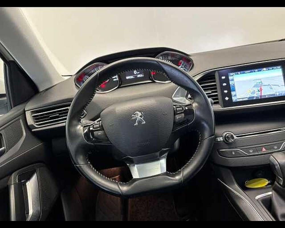 Peugeot 308 SW usata a Milano (9)