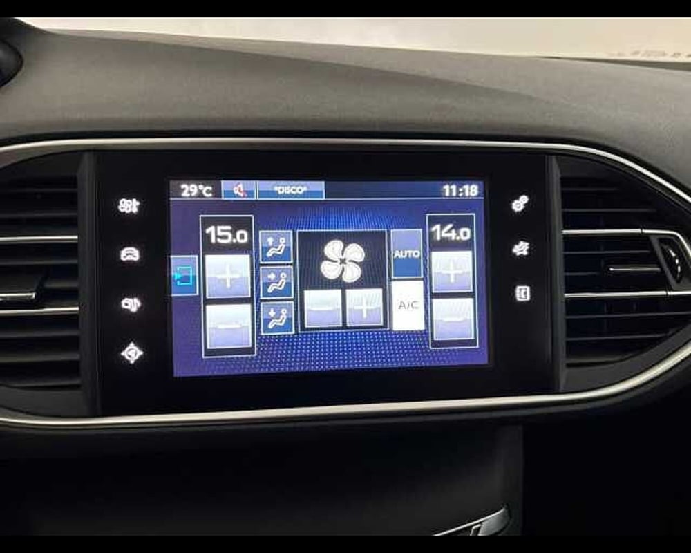 Peugeot 308 SW usata a Milano (12)
