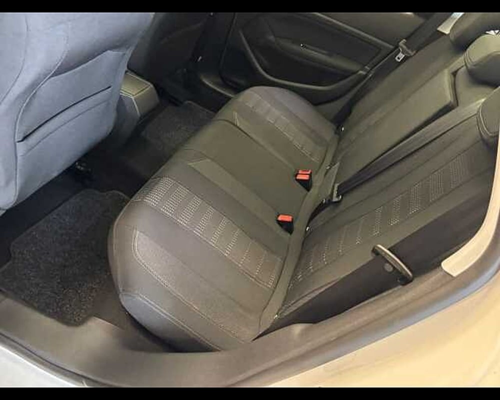 Peugeot 308 SW usata a Milano (7)