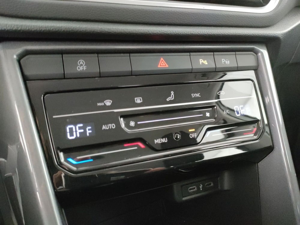 Volkswagen T-Roc usata a Napoli (16)