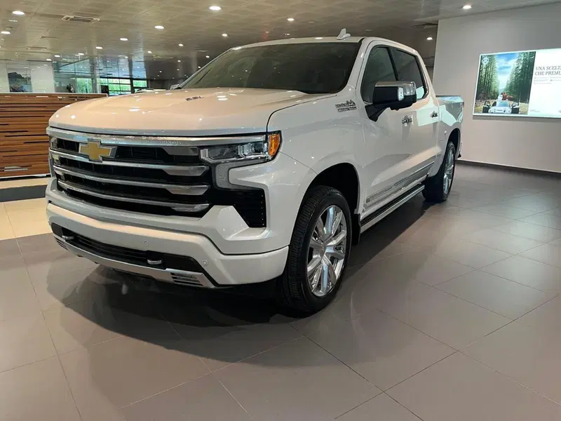 Chevrolet Silverado nuova a Asti