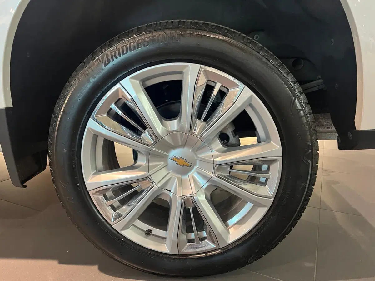 Chevrolet Silverado nuova a Asti (10)