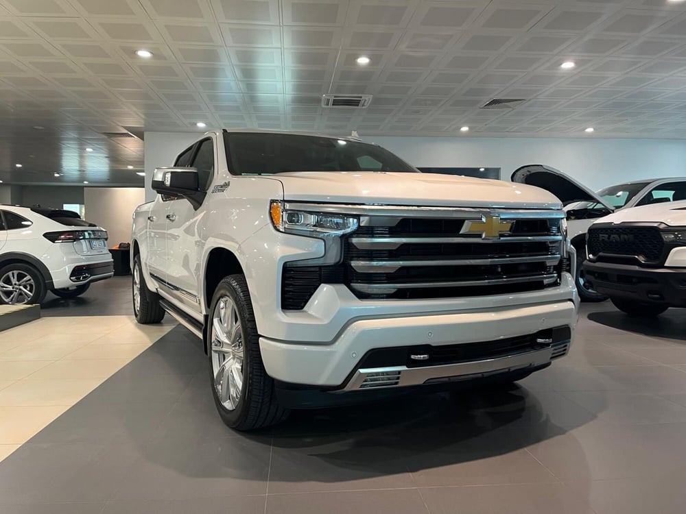 Chevrolet Silverado nuova a Asti (3)
