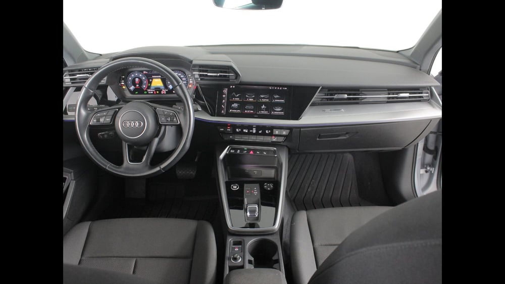 Audi A3 Sportback usata a Palermo (11)