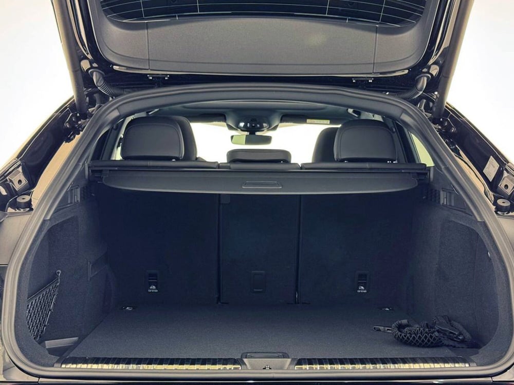 Audi Q5 Sportback nuova a Perugia (10)