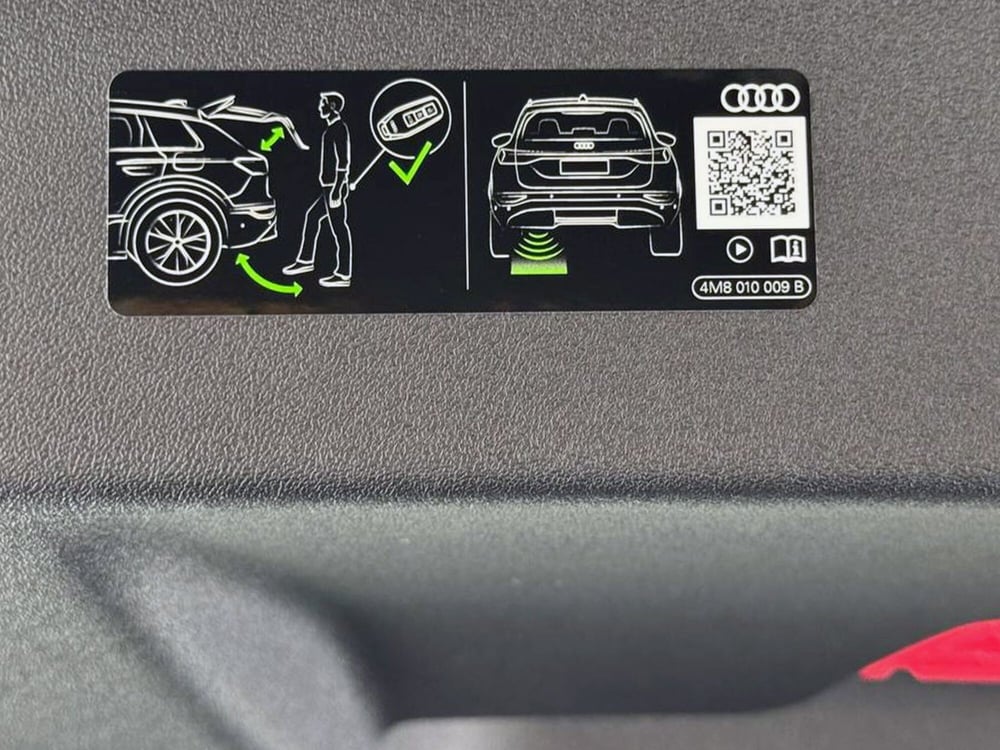 Audi Q5 Sportback nuova a Perugia (12)