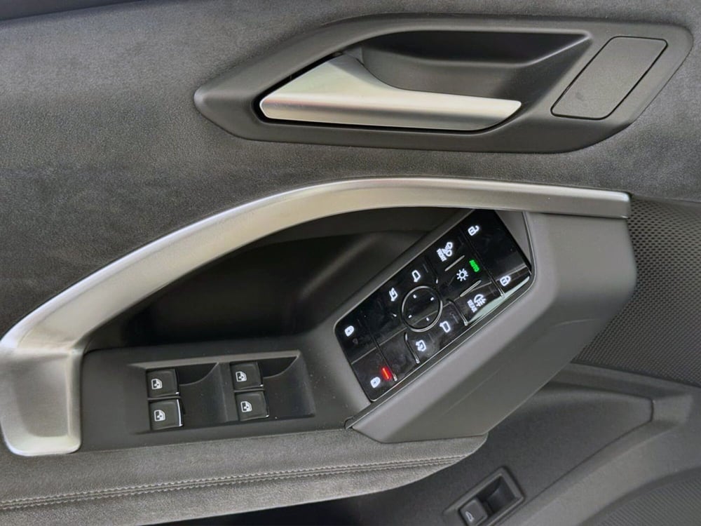 Audi Q5 Sportback nuova a Perugia (13)