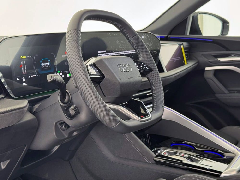 Audi Q5 Sportback nuova a Perugia (15)