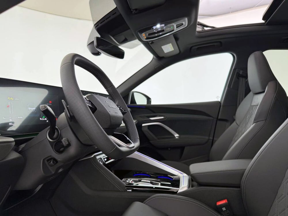 Audi Q5 Sportback nuova a Perugia (16)