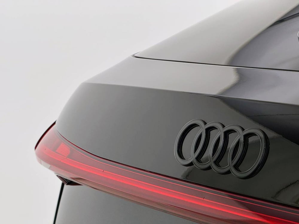 Audi Q5 Sportback nuova a Perugia (7)