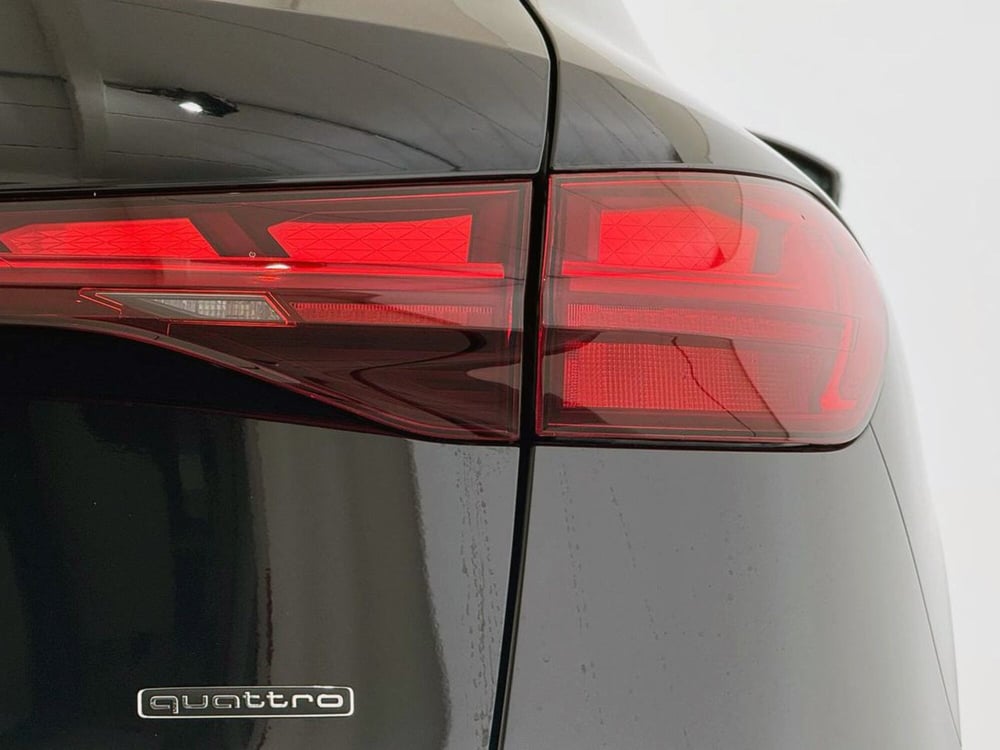 Audi Q5 Sportback nuova a Perugia (8)