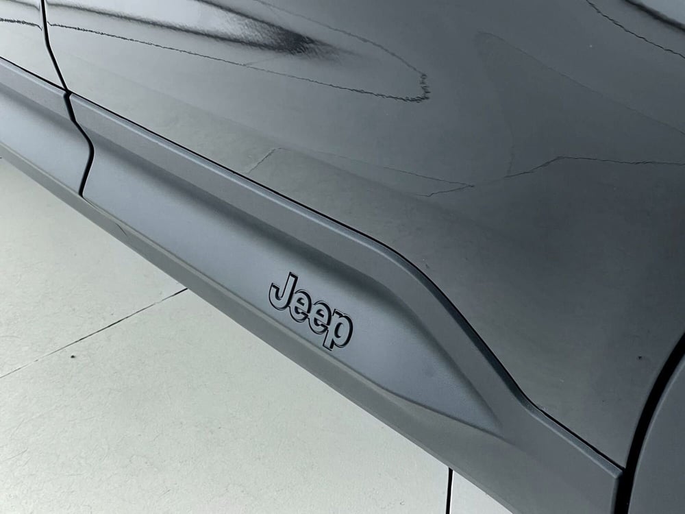 Jeep Avenger nuova a Perugia (18)