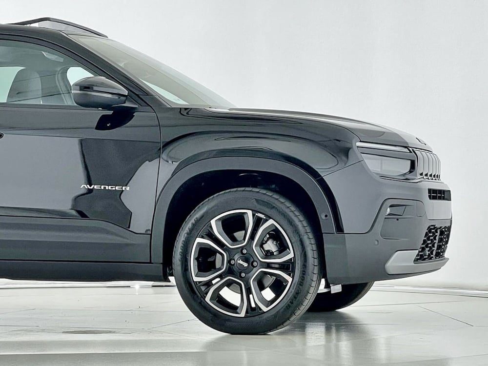 Jeep Avenger nuova a Perugia (5)