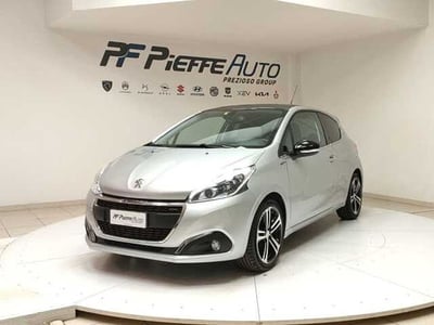 Peugeot 208 Turbo 110 EAT6 S&amp;S 3 porte GT Line del 2016 usata a Teramo