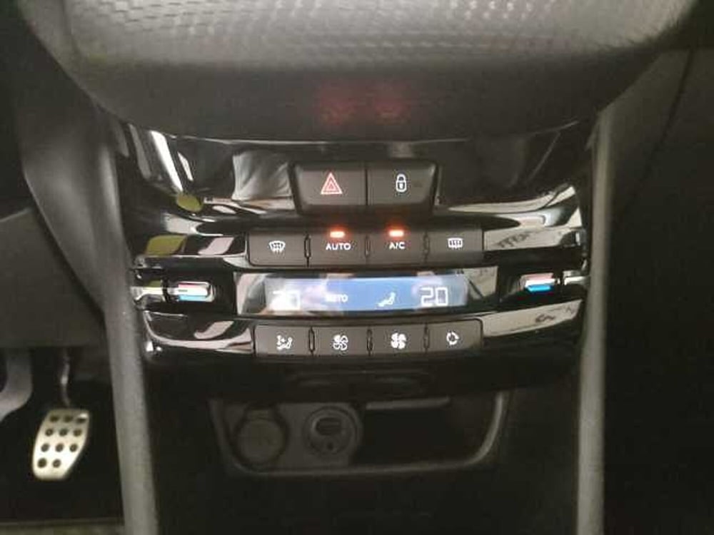 Peugeot 208 usata a Teramo (20)