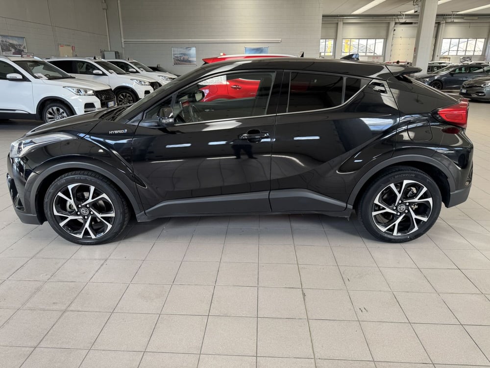 Toyota Toyota C-HR usata a Monza e Brianza (4)