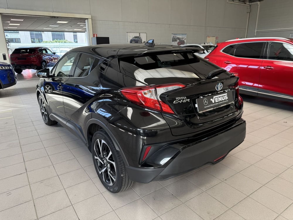 Toyota Toyota C-HR usata a Monza e Brianza (5)