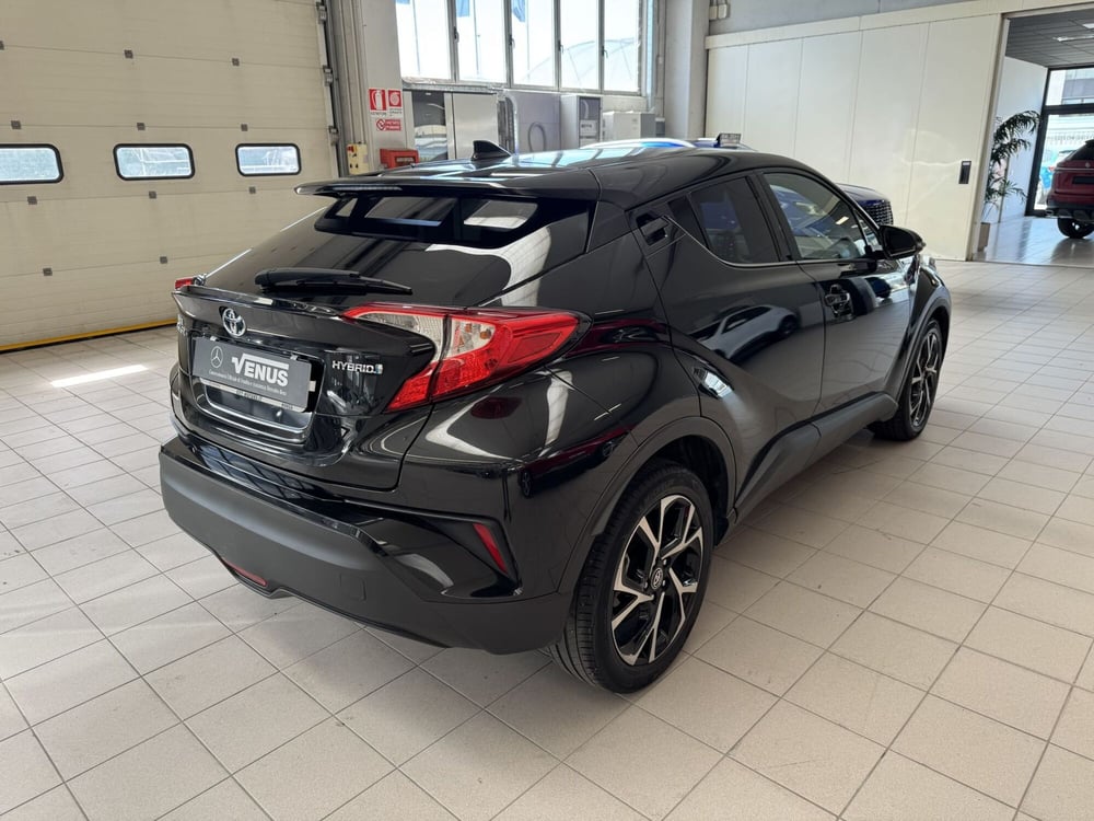 Toyota Toyota C-HR usata a Monza e Brianza (7)