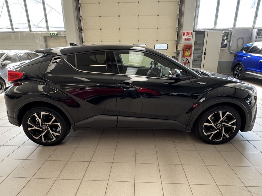 Toyota Toyota C-HR usata a Monza e Brianza (8)
