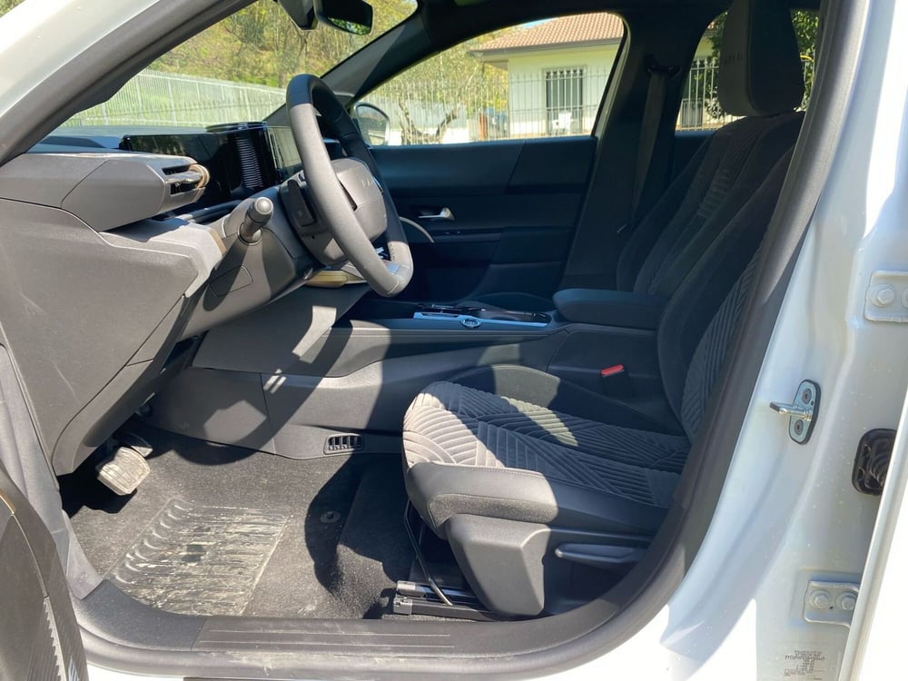 Lancia Ypsilon nuova a Salerno (6)