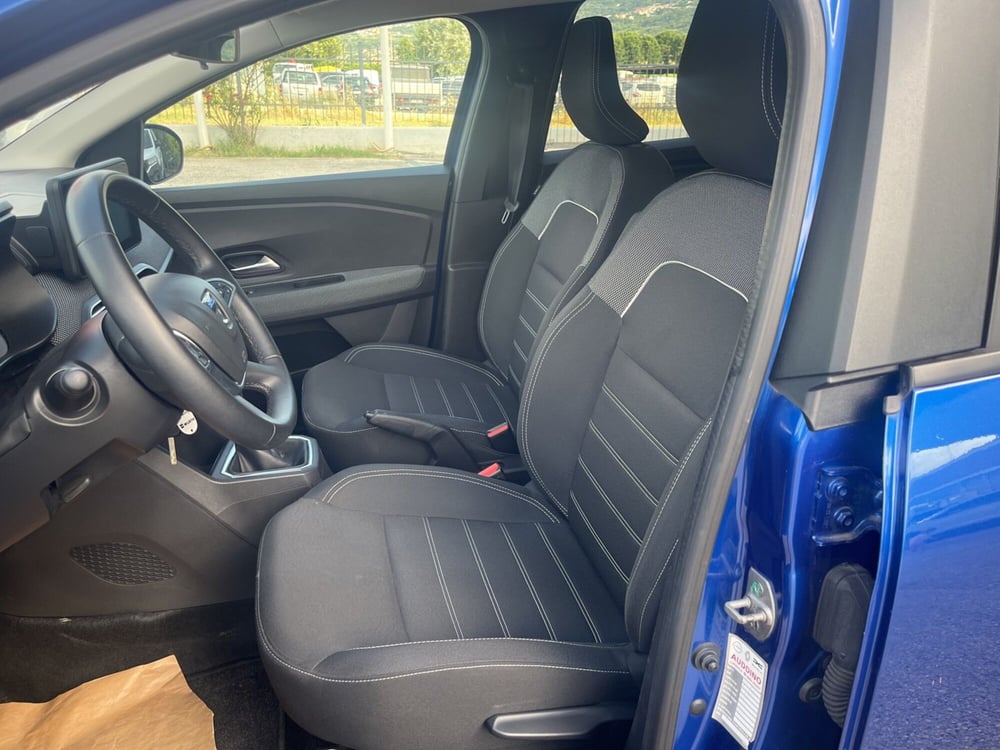 Dacia Jogger usata a L'Aquila (13)