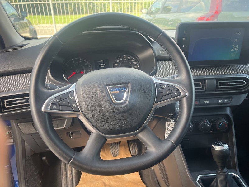 Dacia Jogger usata a L'Aquila (15)