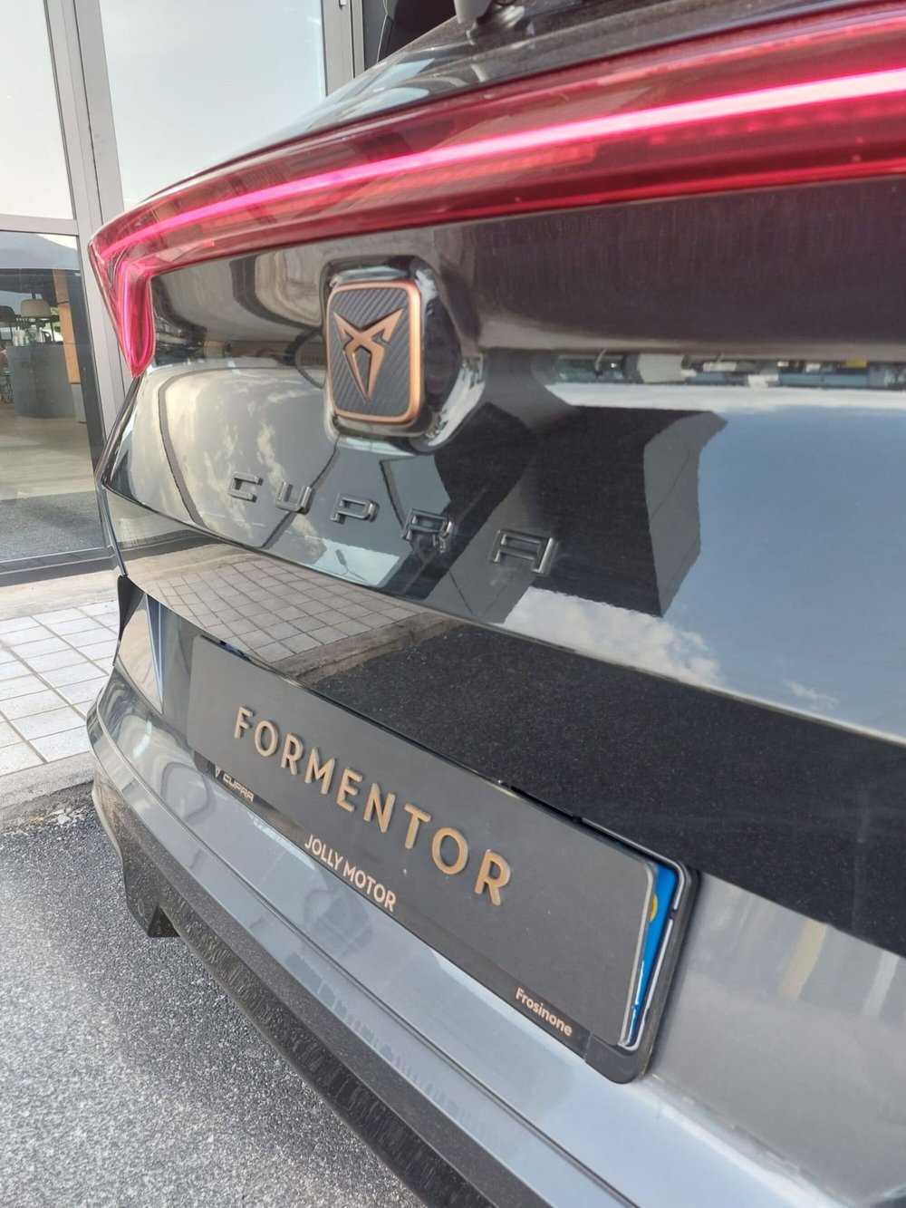 Cupra Formentor usata a Frosinone (17)