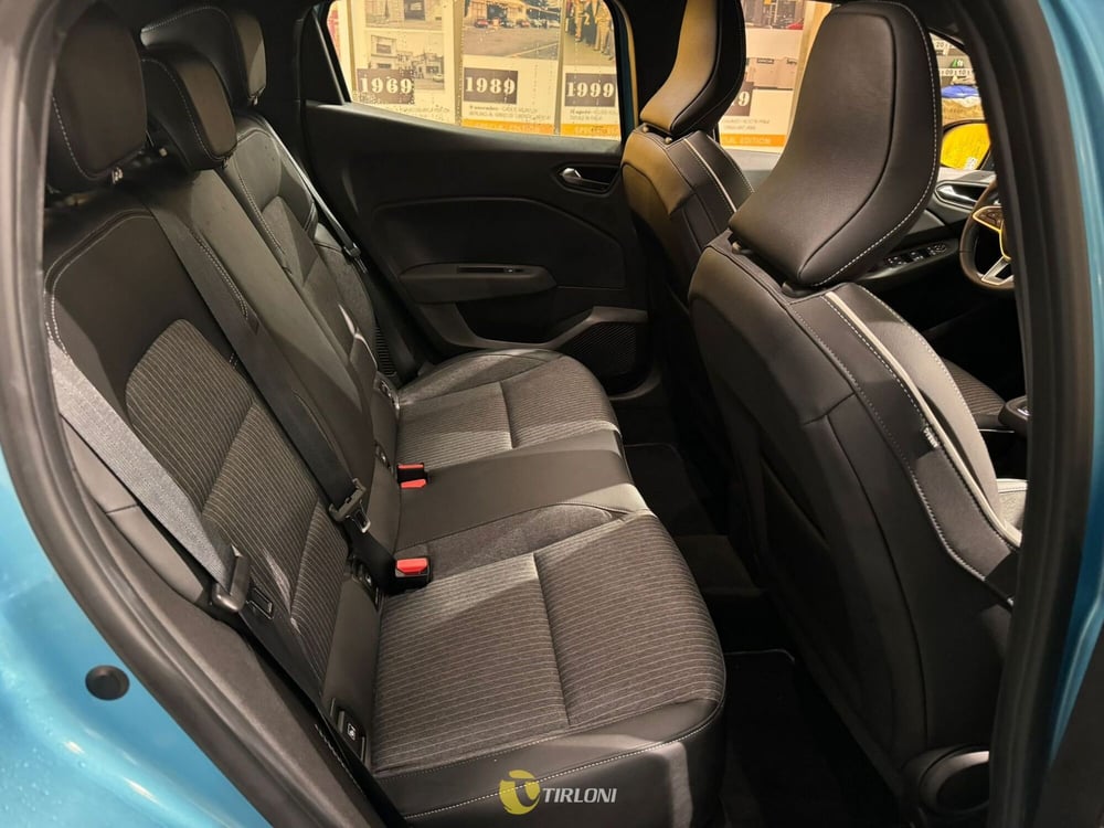 Renault Clio usata a Milano (14)