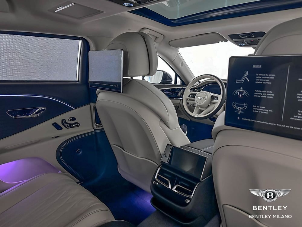 Bentley Flying nuova a Milano (14)