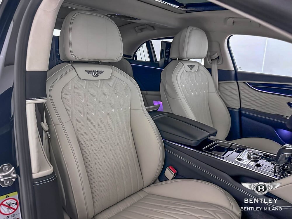 Bentley Flying nuova a Milano (16)