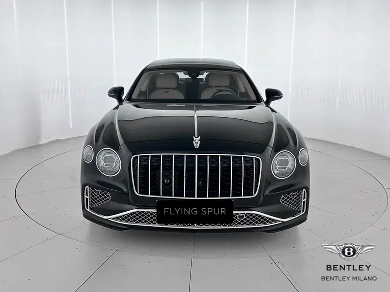 Bentley Flying nuova a Milano (2)